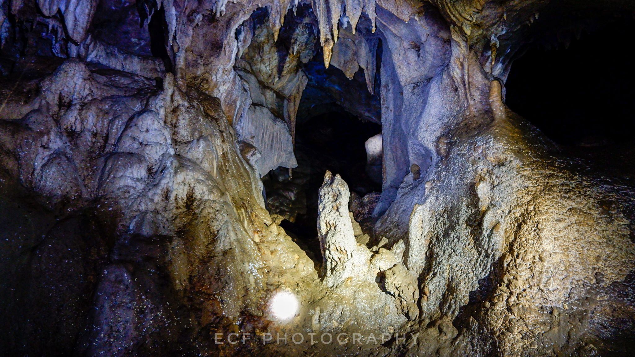 <b class="font-bara"><i class="bi bi-geo-fill h4"></i> Bayogo Cave</b> <br/>Located at Brgy.Bayogo, Madrid, Surigao del Sur

Notice to Public: NOT YET OPEN but SOON